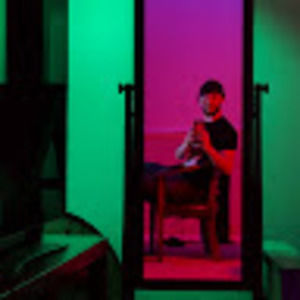 Meet your Posher, Max